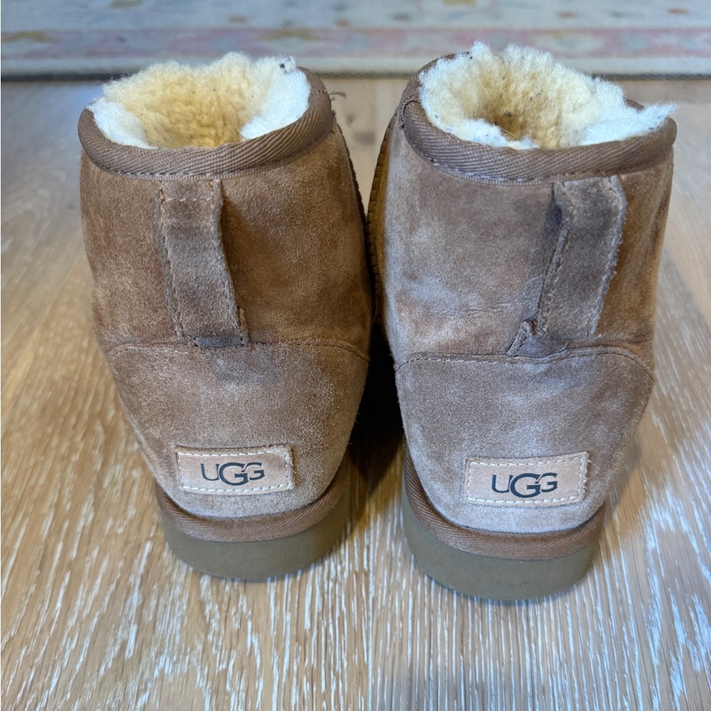 Ugg mini - image 4